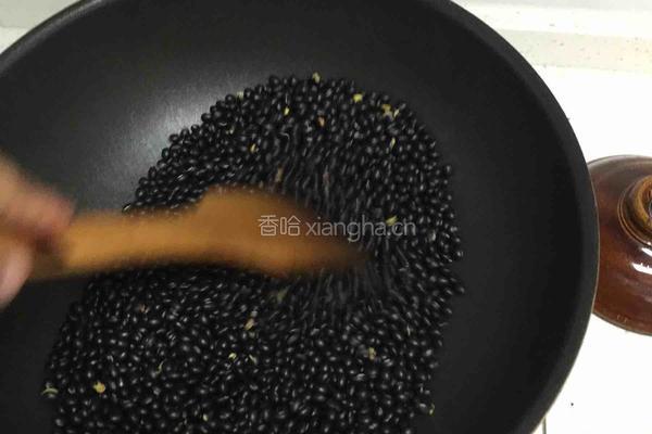 蜂蜜，醋泡黑豆的做法图解2