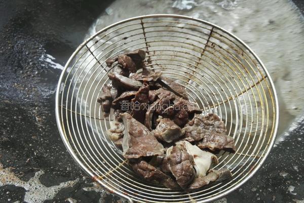 酸菜炒肺子的做法图解6