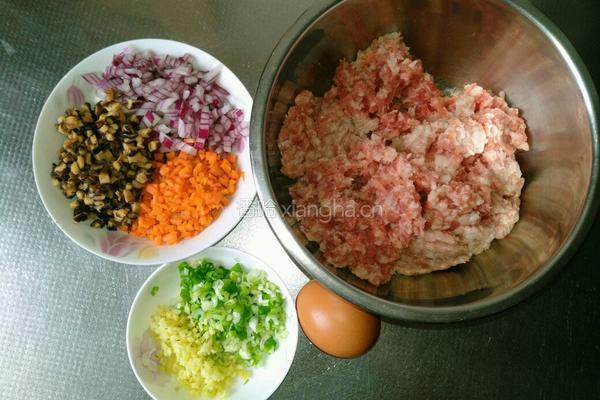 烤肉饼的做法图解1