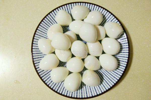 可乐鹌鹑蛋的做法图解2