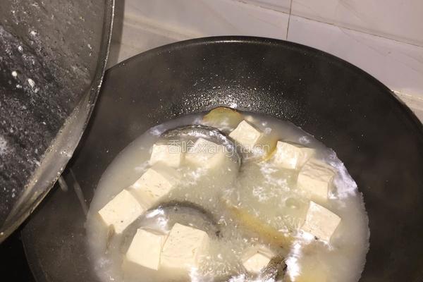 泥鳅豆腐汤的做法图解4