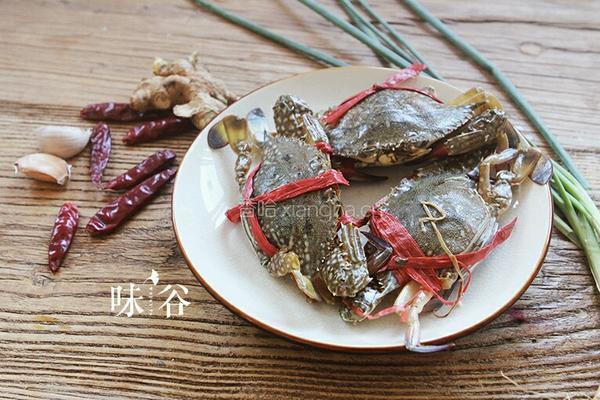 快手香辣蟹的做法图解1