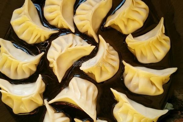 抱蛋煎饺的做法图解3