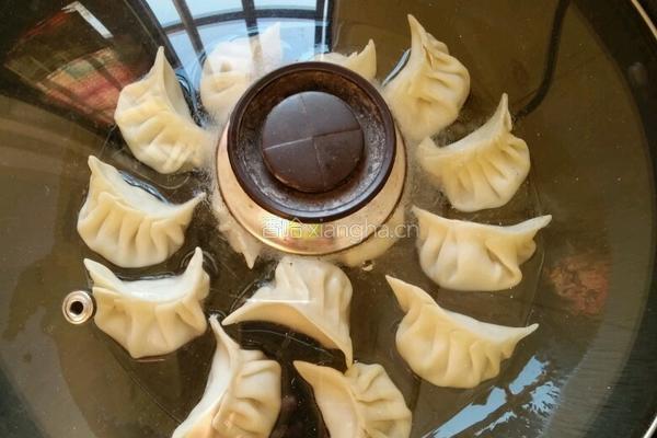 抱蛋煎饺的做法图解4