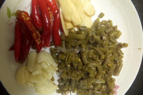 芋儿烧排骨的做法图解3