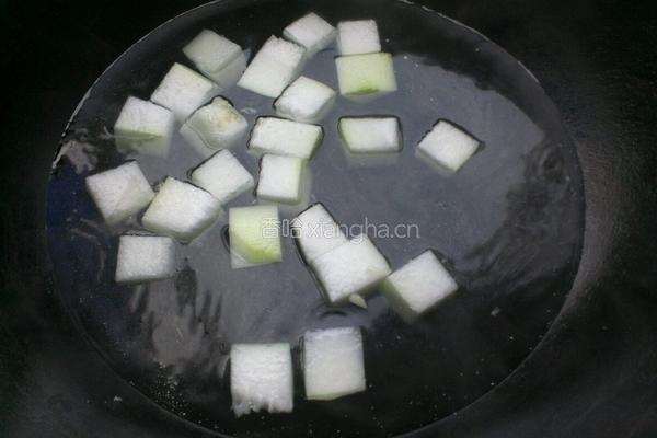 冬瓜汆丸子汤的做法图解5