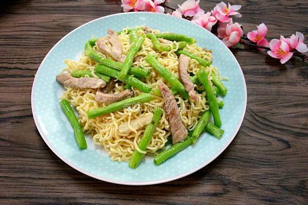 豆角肉丝炒面的做法图解8