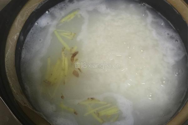虾仁油麦鲜粥的做法图解4