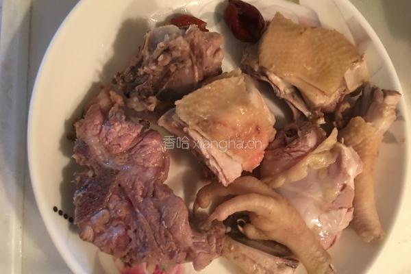 海底椰炖鸡汤的做法图解2