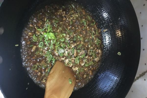 香菇云豆炸酱面的做法图解10