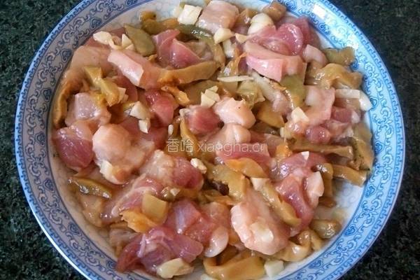 榨菜蒸猪肉的做法图解2