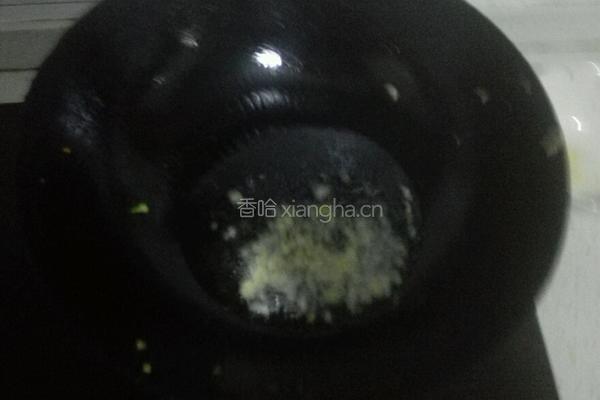 黄豆炒丝瓜的做法图解3