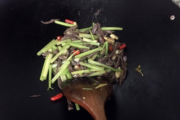 爆炒牛肉丝的做法图解8