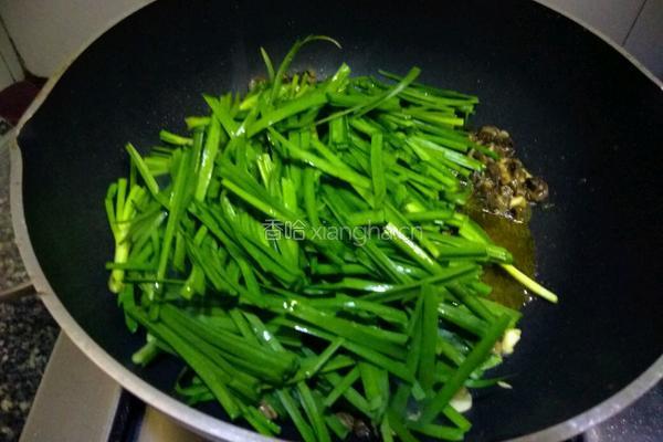 韭菜炒螺丝肉的做法图解8
