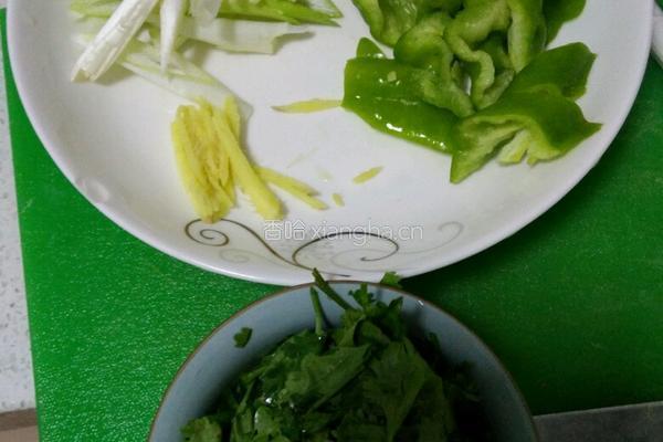 猪肝炒豆角的做法图解2