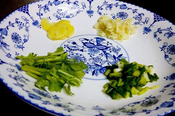 肉沫烧粉条的做法图解3