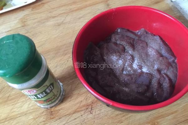 猪肝炒粉皮的做法图解3