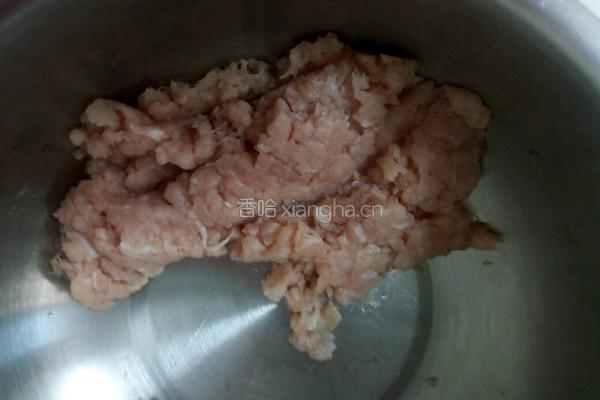 胡萝卜玉米肉饺子的做法图解6