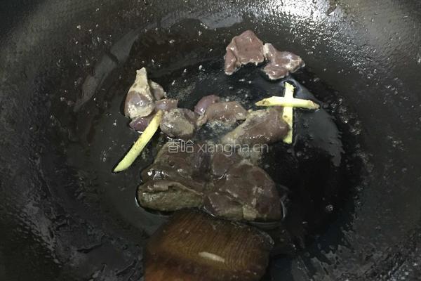 黑椒汁洋葱炒猪肝的做法图解5