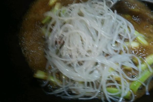 芸豆猪肉炖粉条的做法图解4