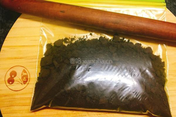 椰香火龙果慕斯的做法图解2