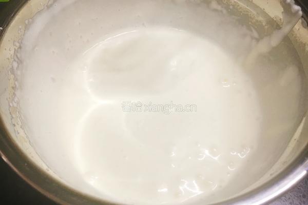 椰香火龙果慕斯的做法图解13