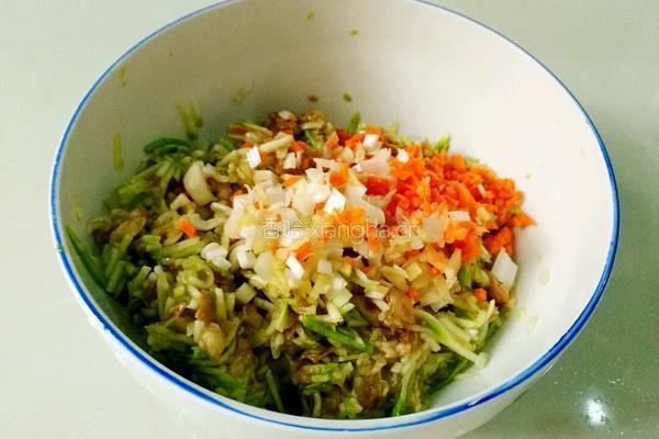 西葫芦馅饼的做法图解6