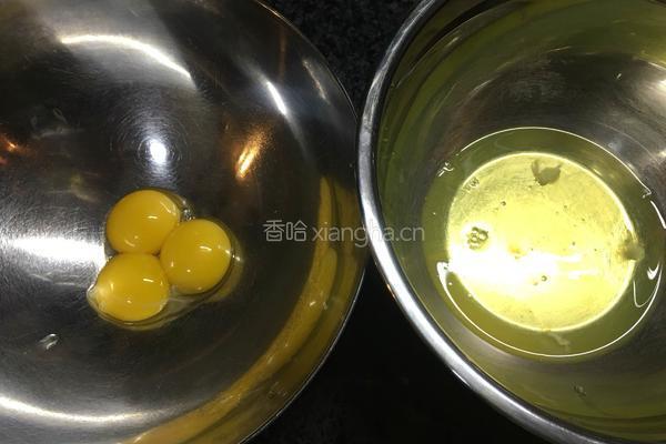抹茶树干蛋糕卷的做法图解2
