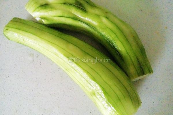 丝瓜鸡蛋炒饼的做法图解2