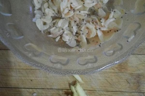 虾米炒大白菜的做法图解3