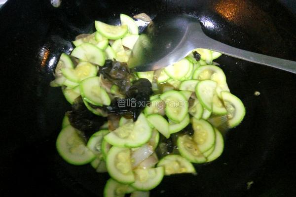 辣肠炒角瓜的做法图解6