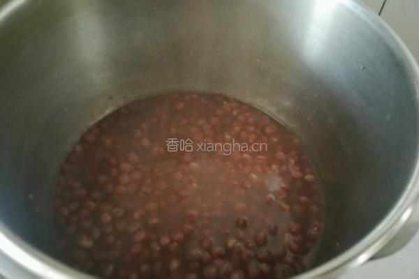 红豆双皮奶的做法图解1