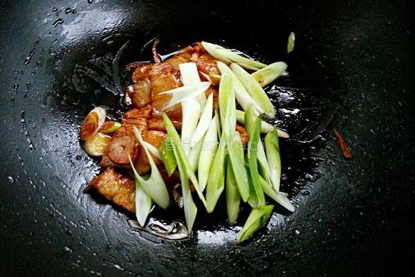 猪肉炒蘑菇的做法图解9