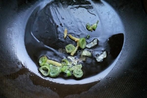 番茄杏鲍菇炒香肠的做法图解6