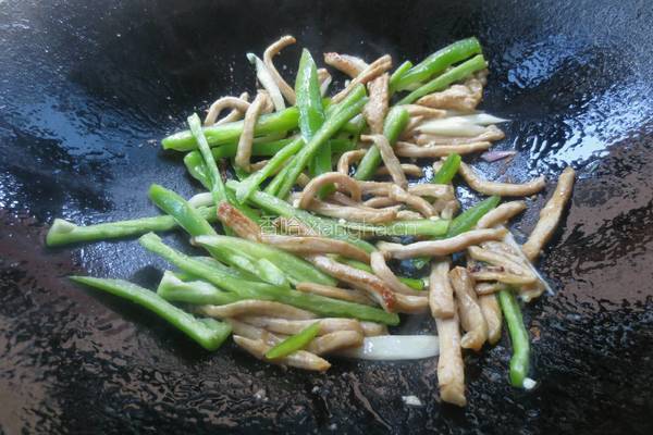 黄花炒肉的做法图解5