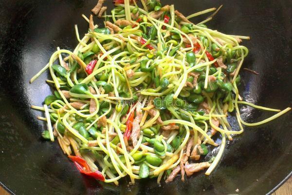 豆苗炒肉的做法图解6