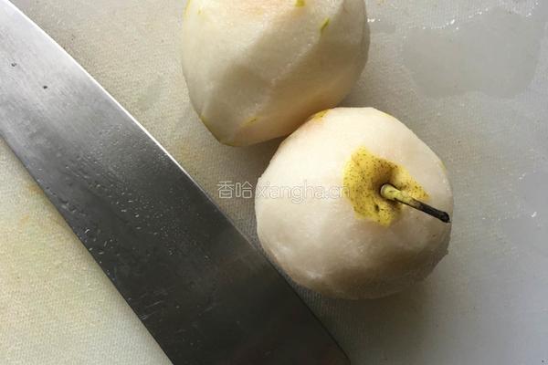 银耳雪梨红枣羹的做法图解2