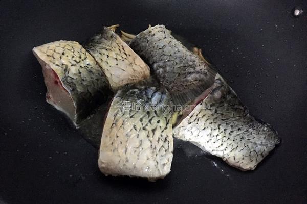 清炖草鱼的做法图解3
