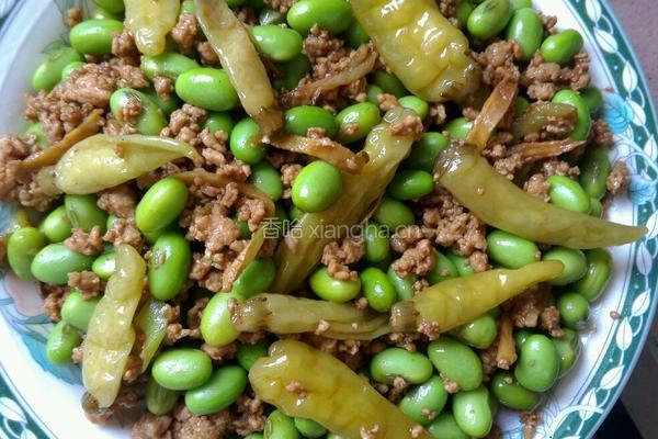 肉沫泡椒炒毛豆的做法图解8