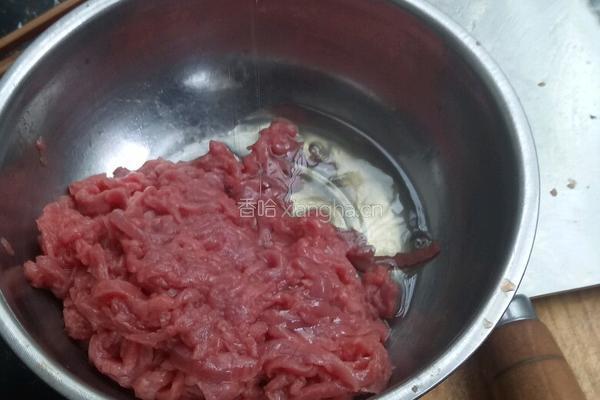 泡椒牛肉的做法图解3