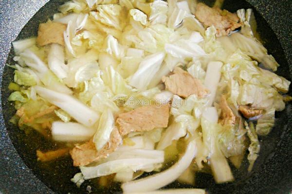 白菜炖冻豆腐的做法图解10