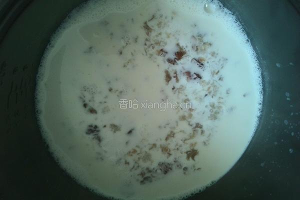 冰糖牛奶炖桃胶的做法图解5