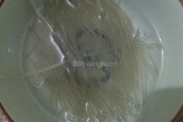 腊肉煲汤的做法图解3