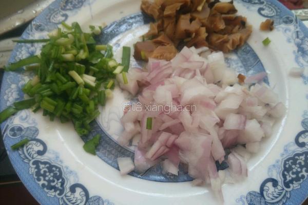 芽菜炒饭的做法图解2