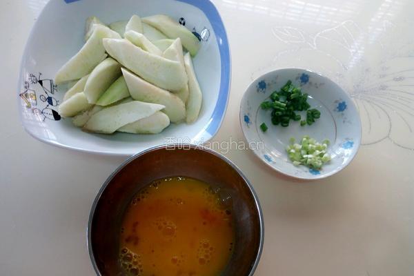 丝瓜蛋汤的做法图解1