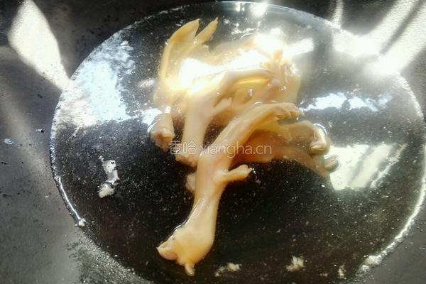 蚝油鸭掌的做法图解2