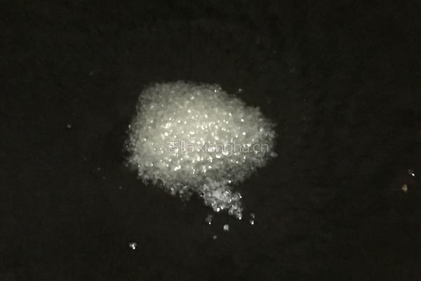 卤猪肠的做法图解3