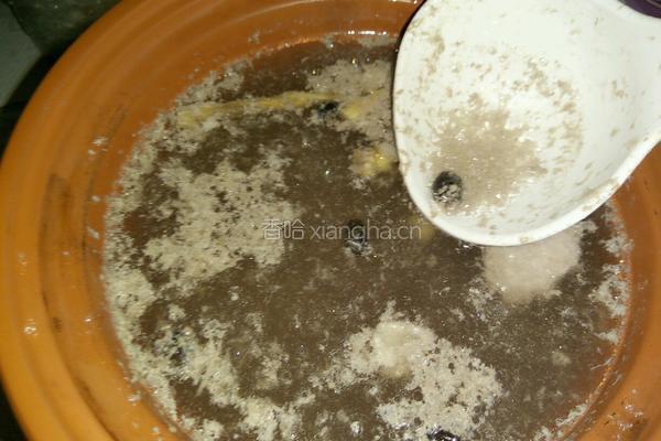 排骨黑豆汤的做法图解4