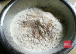 油炸包的做法图解1
