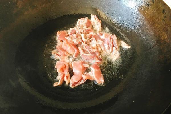 蒜瓣炒肉的做法图解3
